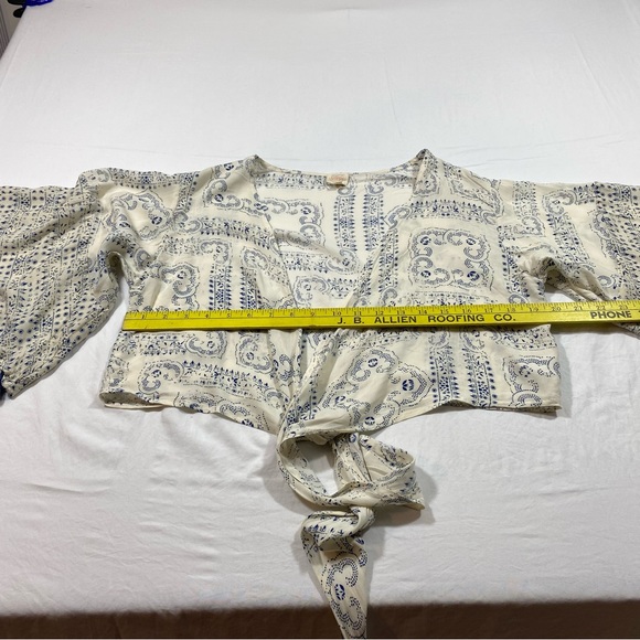 Surf Gypsy Cropped Tie Shirt Flowy Deep V-Neck Tassels 3/4 sleeves Boho Top - Picture 3 of 10